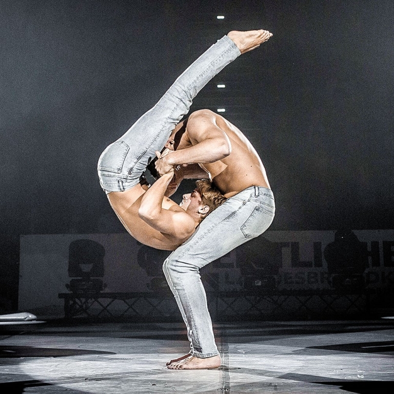 showacts-duo-piti